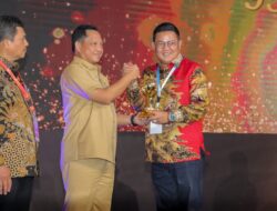 Perdana, Bangka Selatan Dianugerahi Penghargaan UHC Awards oleh Wakil Presiden