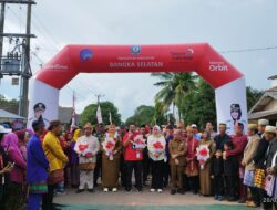 Tiba di Desa Pasir Putih, Rombongan Bupati Basel Disambut Tarian Selamat Datang