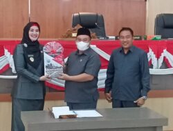 Wabup Debby Sampaikan LKPJ Kabupaten Basel Tahun 2022