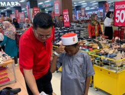 Bupati Riza dan Baznas Bangka Selatan Ceriakan Wajah Puluhan Anak Yatim.