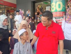 Bupati Basel bersama Baznas Ajak 50 Anak Yatim Beli Baju Lebaran di Mall