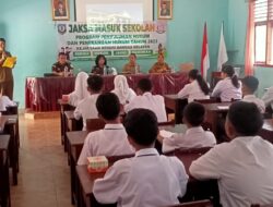 Jaksa Masuk Sekolah, Program Kejari Basel Agar Pelajar SMP Negeri 1 Toboali Melek Hukum