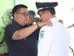 Pj. Bupati Bangka Lantik Kades Balun Ijuk di Aula Masjid.