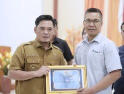 PT Timah Tbk Terima Penghargaan Wajib Pajak Badan yang Taat Pajak dari Bupati Bangka Barat