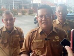 Riza-Debby Kembali Sambangi Desa Nyelanding dalam Program AIK BAKUNG ke-20