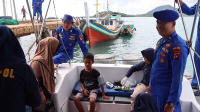 Polres Basel hadir di Pulau Panjang dalam Kegiatan Klinik Terapung