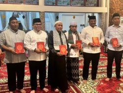 Pj Gubernur Terima 5.000 Al Qur’an dari BWA, Perdana Didistribusikan Pj Bupati Bangka ke Islamic Center dan Ponpes Anwarul Cholil