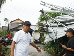 Cuaca Ekstrim, Pj Sugito Kunjungi Langsung Korban Puting Beliung